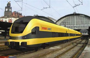 maf215e96_vlak_nadrazi.jpg